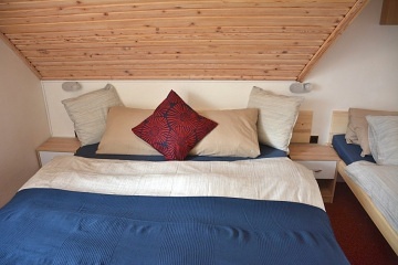 Chalupa s baz�nem - vrch �al� - Vrchlab� - Krkono�e