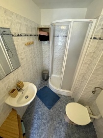 Chalupa s baz�nem - vrch �al� - Vrchlab� - Krkono�e