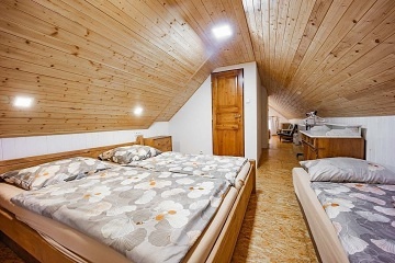 Roubenn� chalupa wellness a baz�n - �ern� hora