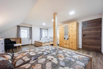 Roubenn� chalupa wellness a baz�n - �ern� hora