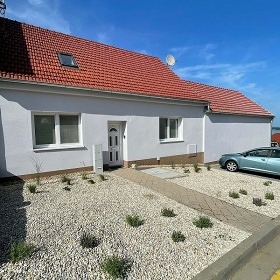 Rekrea�n� d�m s baz�nem - Mikulov - P�lava