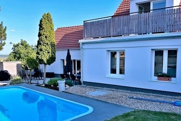 Rekrea�n� d�m s baz�nem - Mikulov - P�lava