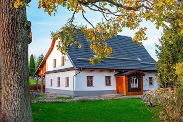 Chalupa s kachlov�mi kamny - Doln� Morava - Kr�l�ky