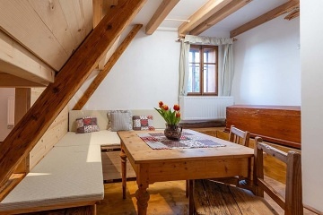 Chalupa s kachlov�mi kamny - Doln� Morava - Kr�l�ky