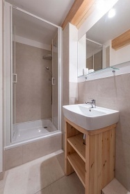 Chalupa s kachlov�mi kamny - Doln� Morava - Kr�l�ky