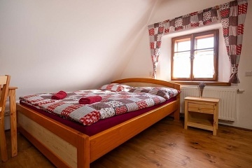 Chalupa s kachlov�mi kamny - Doln� Morava - Kr�l�ky