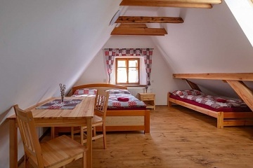 Chalupa s kachlov�mi kamny - Doln� Morava - Kr�l�ky