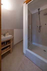 Chalupa s kachlov�mi kamny - Doln� Morava - Kr�l�ky