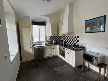 Rekrea�n� d�m s vnit�n�m baz�nem - Podkrkono��