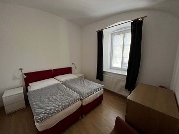 Rekrea�n� d�m s vnit�n�m baz�nem - Podkrkono��