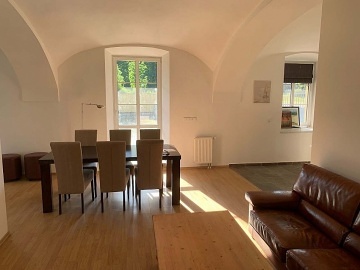 Velk� chalupa Zvi�ina - apartm�ny a vnit�n� baz�n