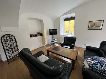 Rekrea�n� d�m s vnit�n�m baz�nem - Podkrkono��