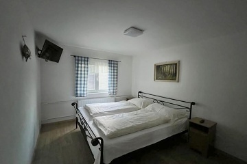 Chalupa na pomez� �eska a Slovenska - Beskydy