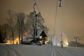 Chata s v��ivkou - rozhledna �al� - Krkono�e