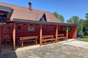 Chalupa s baz�nem - Velk� De�tn� - Orlick� hory