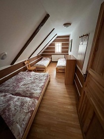 Chalupa s baz�nem - Velk� De�tn� - Orlick� hory