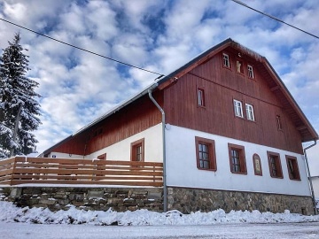 Chalupa s baz�nem - Velk� De�tn� - Orlick� hory