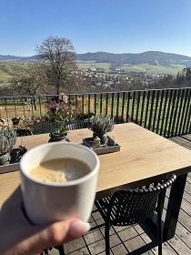 Glampingov� chata s v��ivkou - Vala�sk� kopce