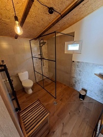 Glamping chata a koupac� sud - vodn� z�mek Blatn�