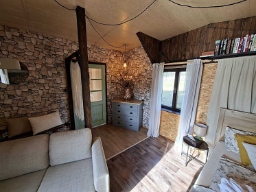 Glamping chata a koupac� sud - vodn� z�mek Blatn�
