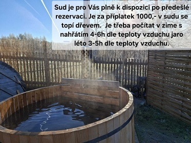 Glamping chata a koupac� sud - vodn� z�mek Blatn�