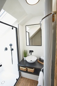 Chalupa Nov� Ves nad Lu�nic�