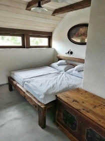 Chalupa u vodn�ho ml�na - CHKO ���rsk� vrchy