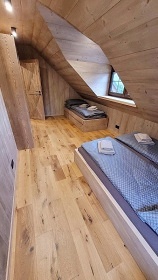 Chalupa u lesa s baz�nem - Jizersk� magistr�la