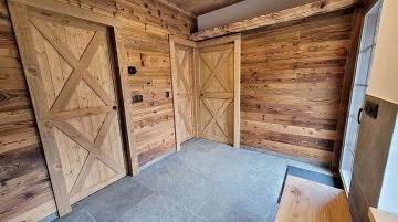 Chalupa u lesa s baz�nem - Jizersk� magistr�la