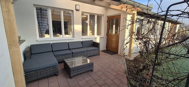 Chalupa Slov�cko s baz�nem - hrad Buchlov