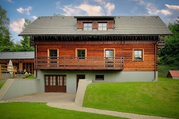 Dv� chalupy a baz�n - Kr�lick� Sn�n�k - Sky Bridge