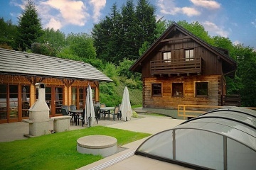 Dv� chalupy a baz�n - Kr�lick� Sn�n�k - Sky Bridge