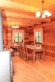 Dv� chalupy a baz�n - Kr�lick� Sn�n�k - Sky Bridge