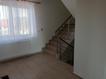 D�m u Obory B�ezka - Z�mek �ti��n - Praha v�chod