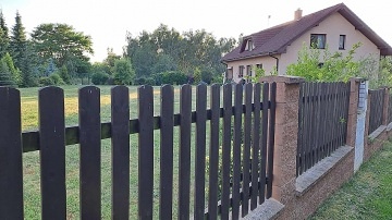 D�m u Obory B�ezka - Z�mek �ti��n - Praha v�chod