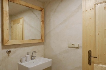 Chalupa a vinn� sklep - Rajhrad - ji�n� Morava