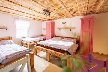 Chalupa a vinn� sklep - Hustope�e - ji�n� Morava