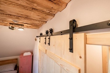 Chalupa a vinn� sklep - Hustope�e - ji�n� Morava