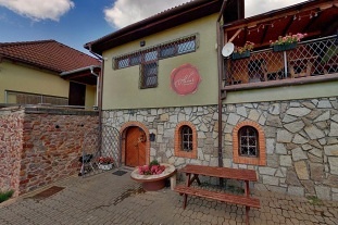 Chalupa a vinný sklep - Hustopeče - jižní Morava