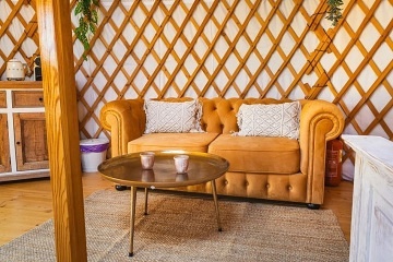 Jurty u vinohradu - glamping Jižní Morava