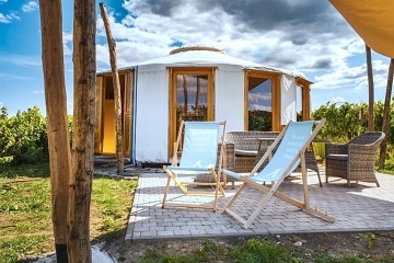 Jurty u vinohradu - glamping Jižní Morava