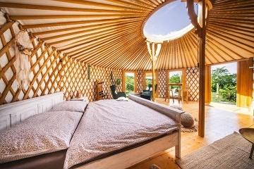 Jurty u vinohradu - glamping Jižní Morava