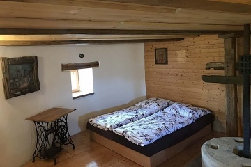 Glamping z�itek ve ml�n� - Ch�iby - ji�n� Morava