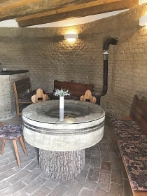 Glamping z�itek ve ml�n� - Ch�iby - ji�n� Morava