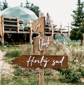 Glamping s koupac�m sudem - Ti�nov - Pern�tejn