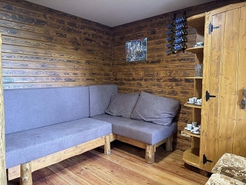 Glamping s wellness a baz�nem - hrad Helf�t�n