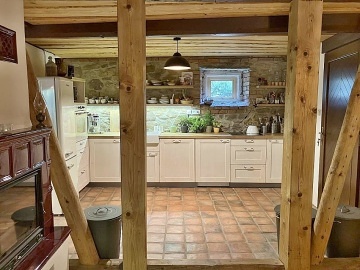 Chalupa u lesa - hrad Tol�tejn - Lu�ick� hory