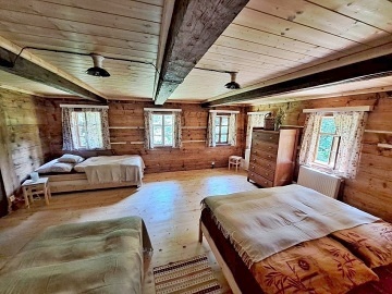 Chalupa u lesa - hrad Tol�tejn - Lu�ick� hory