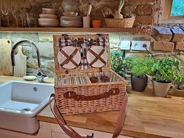 Chalupa u lesa - hrad Tol�tejn - Lu�ick� hory