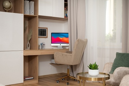 Apartm�n u kolon�dy a parking - Mari�nsk� L�zn�